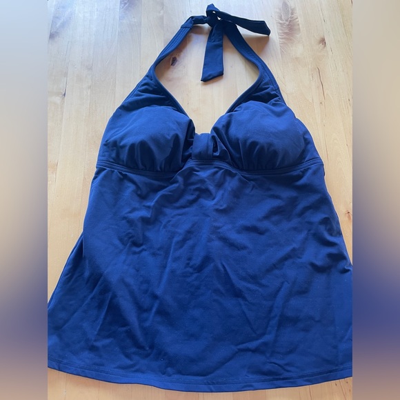 Lands End Halter Tankini Top - Picture 2 of 4